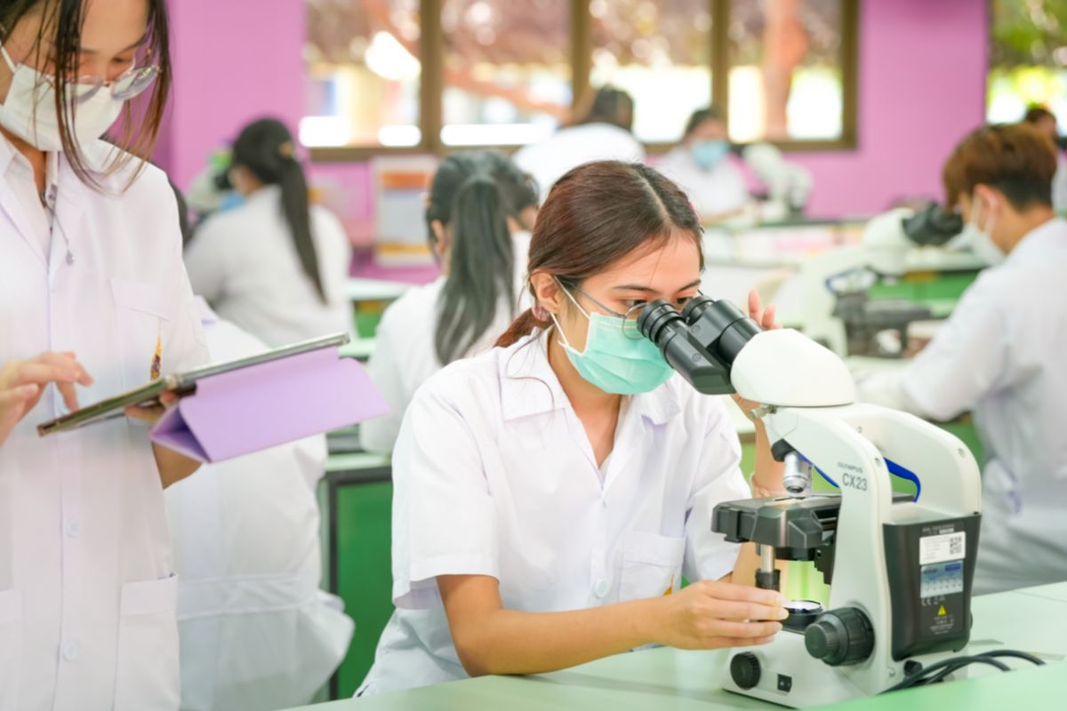 ปฏิบัติการจุลชีววิทยา