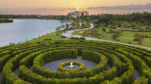 เขาวงกต สวนวลัยลักษณ์